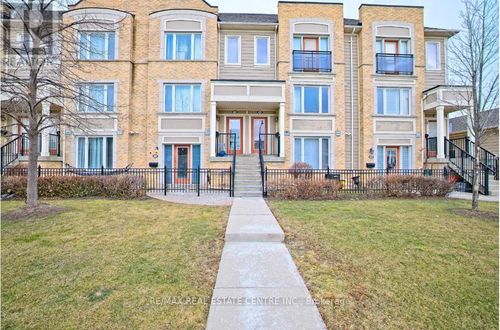 99-60 Fairwood Cir, Brampton, ON, L6R0Y6 | Card Image