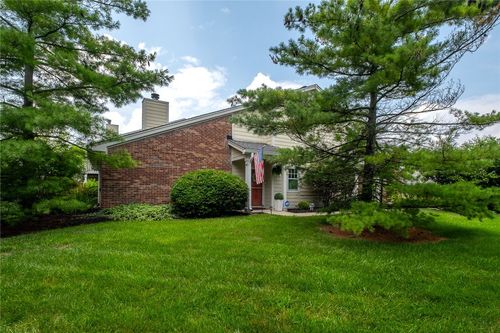 6657 Brigham Sq, Centerville, OH, 45459-6924 | Card Image