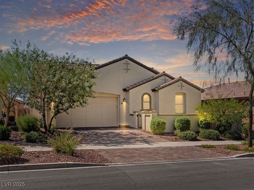 472 Cadence View Way, Henderson, NV, 89011-5338 | Card Image