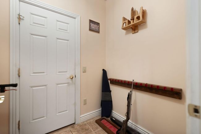 225 Hilltop Rd, Home with 3 bedrooms, 3 bathrooms and null parking in East Bernstadt KY | Image 37