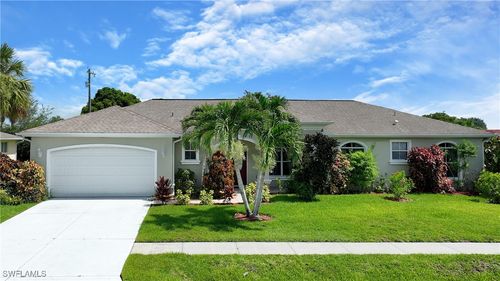 599 Genevieve Dr, LEHIGH ACRES, FL, 33936-7561 | Card Image