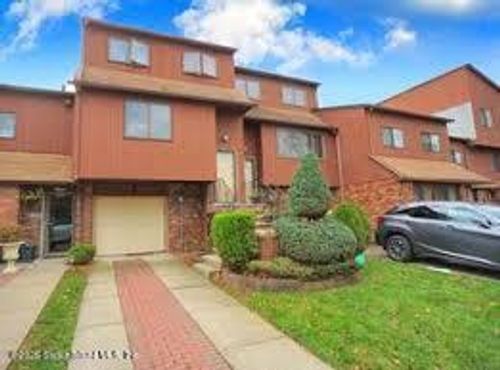 65 Stanwich St, Staten Island, NY, 10304-4443 | Card Image