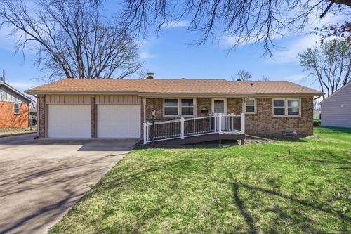 928 S Doreen St, Wichita, KS, 67207 | Card Image