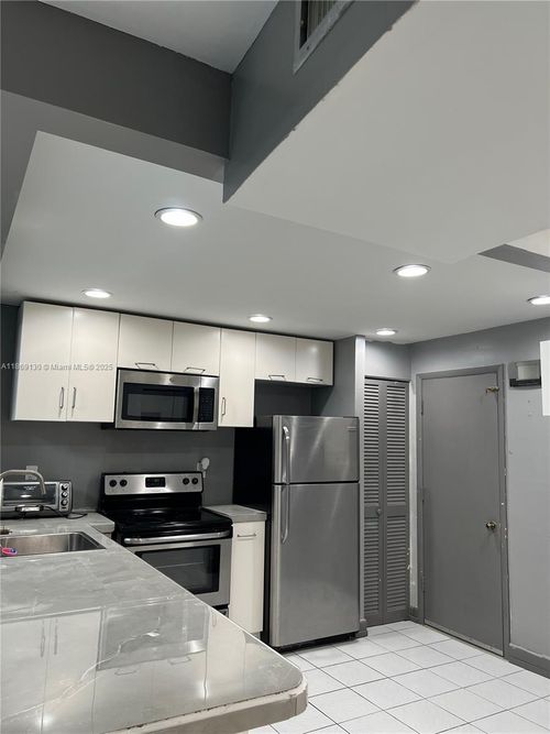 3-1710 Ne 191st St, Miami, FL, 33179-4202 | Card Image