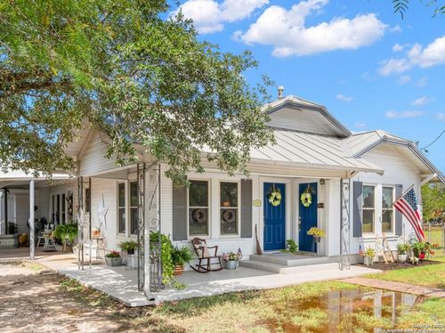 310 S Storts St, Poth, TX, 78147-0586 | Card Image