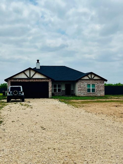 10403 N Grape Creek Rd, San Angelo, TX, 76901-6915 | Card Image