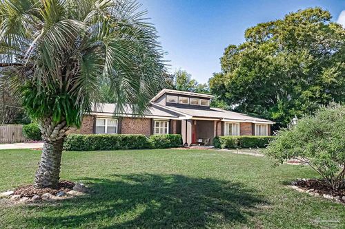 3495 Brookshire Dr, Pensacola, FL, 32504-4417 | Card Image