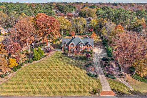 111 W Woodglen Rd, Spartanburg, SC, 29301-5335 | Card Image