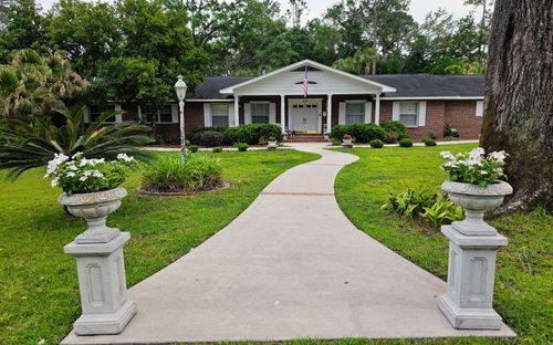314 Sw Sunnydale Gln, Lake City, FL, 32024-1874 | Card Image