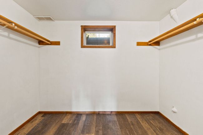 Primary suite has spacious walk-in closet | Image 39