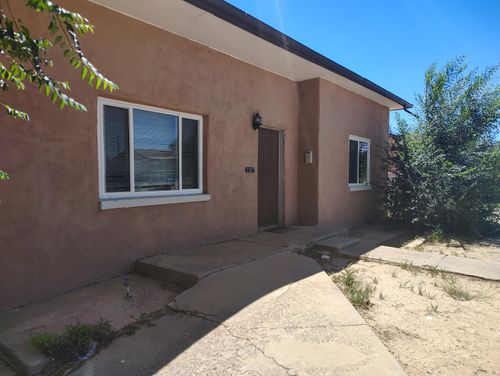 1007 Castillo Ave, Belen, NM, 87002-3127 | Card Image