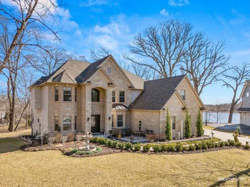 822 Hoyden Ct, Sugar Grove, IL, 60554-9273 | Card Image