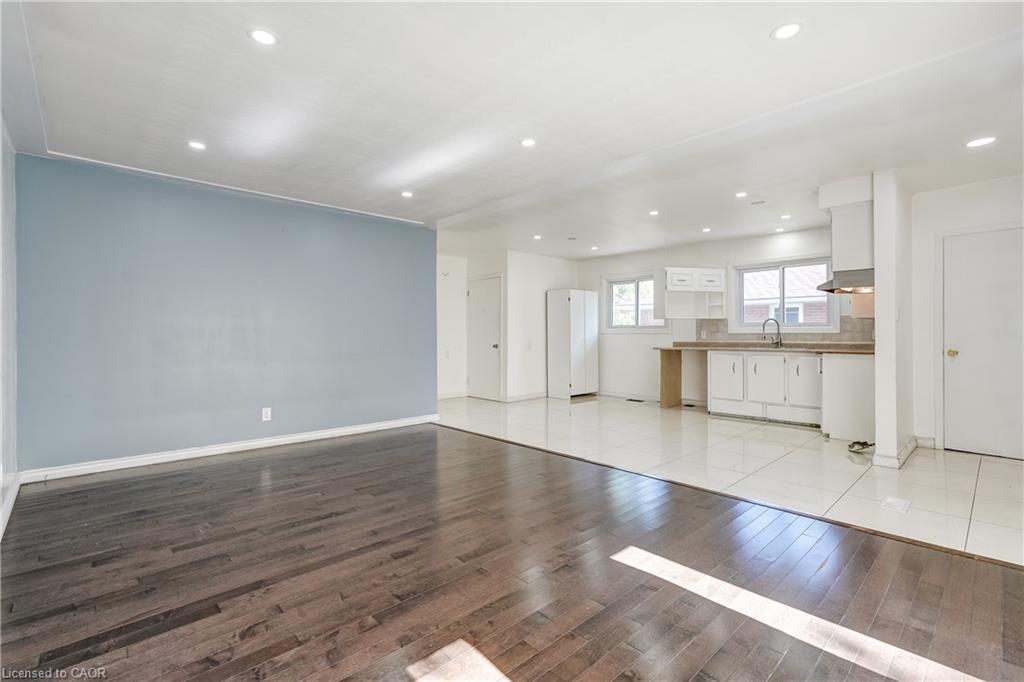 Residential in Hamilton 4