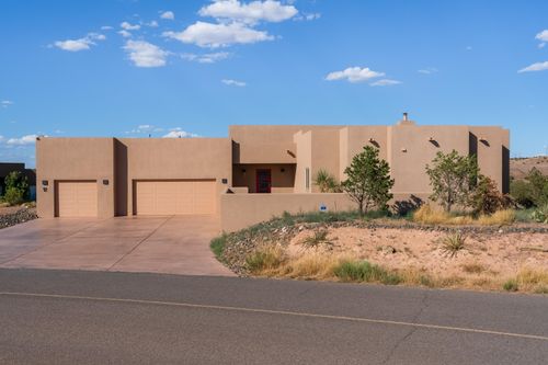 12 Brazos Trl, Placitas, NM, 87043-8872 | Card Image