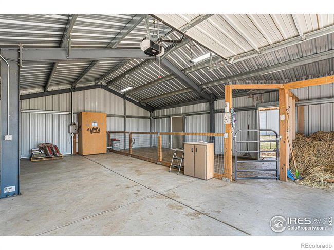 stall area, dry storage, water & electric | Image 27