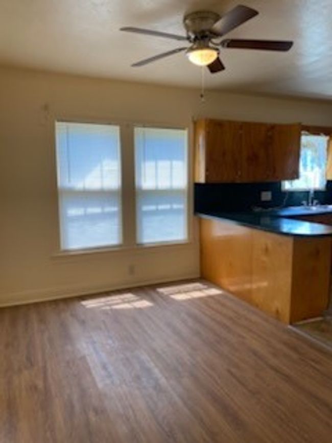 2020 Buford St, House other with 2 bedrooms, 1 bathrooms and 3 parking in Corpus Christi TX | Image 5