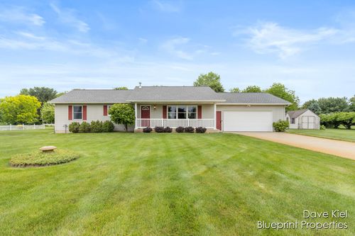 2207 Rozell Dr, Middleville, MI, 49333-8930 | Card Image