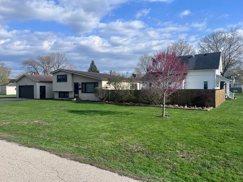 301 3rd Ave, Marengo, IL, 60152-2423 | Card Image