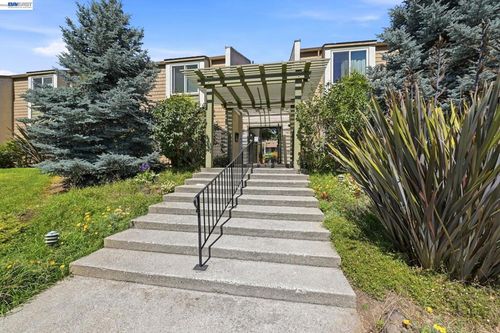 3419 Pennsylvania Cmn, Fremont, CA, 94536-6345 | Card Image