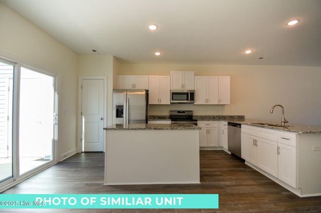 204 Sandy Cove Ln, Townhouse with 2 bedrooms, 3 bathrooms and null parking in Sneads Ferry NC | Image 9
