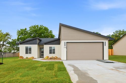 179 Tomahawk, Clearwater, KS, 67026-9236 | Card Image