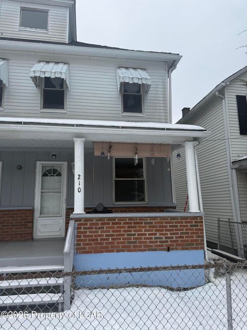 210 Sweitzer Ln, Plymouth, PA, 18651-2461 | Card Image