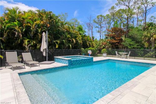 721 Logan Blvd S, Naples, FL, 34119-3901 | Card Image