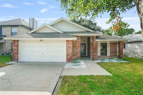 7618 Northfield Dr, Corpus Christi, TX, 78413-5611 | Card Image