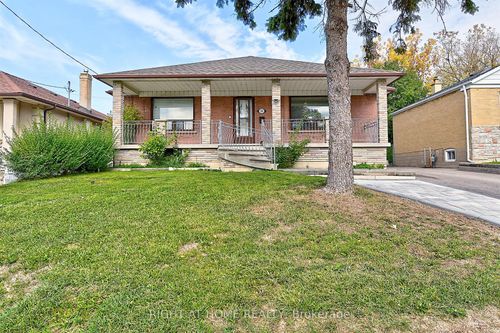 34 William Cragg Dr, North York, ON, M3M1T9 | Card Image