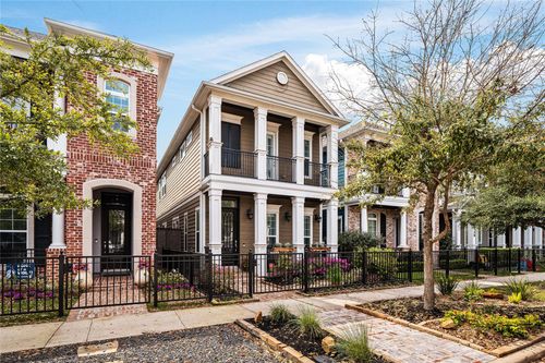 422 W 26th St, Houston, TX, 77008-2007 | Card Image