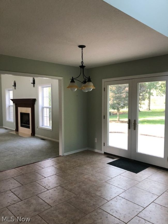 2823 Carriage Stone St Nw, House other with 3 bedrooms, 3 bathrooms and null parking in Uniontown OH | Image 7