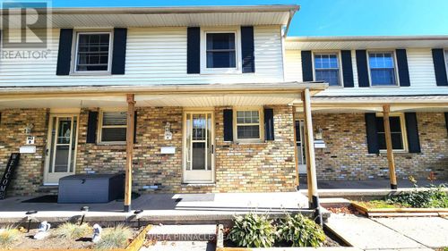 e-143 Wellesley Cres, London, ON, N5V1J6 | Card Image