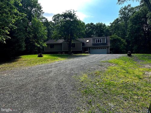 3587 Monarch Ln, Midland, VA, 22728-2443 | Card Image