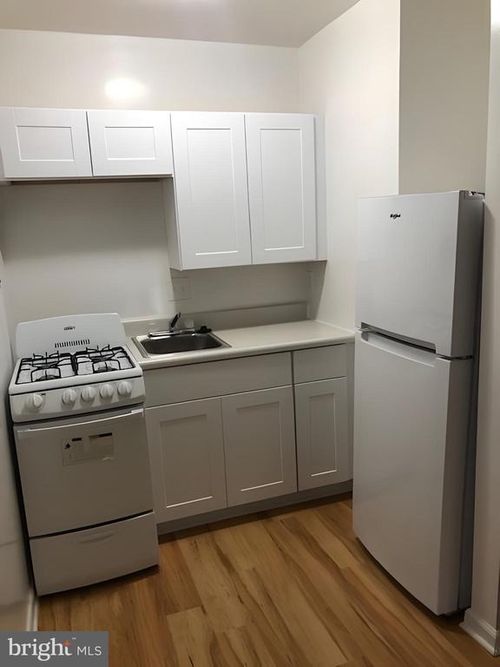 7025a-702 Nottingham Rd, BALTIMORE, MD, 21229-1385 | Card Image