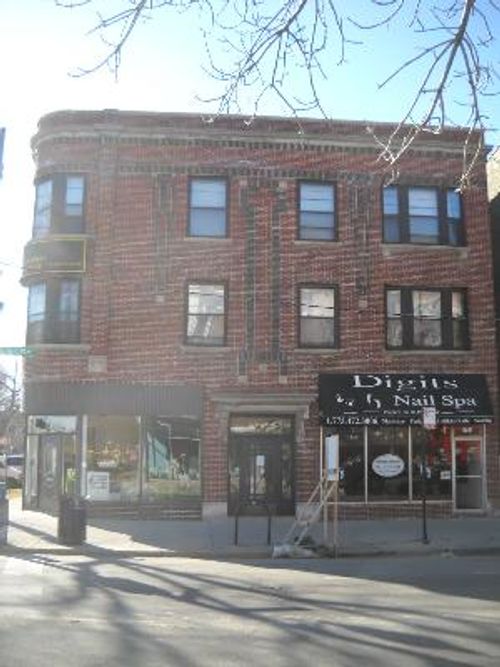 2n-3700 Southport Ave, Chicago, IL, 60613-5291 | Card Image
