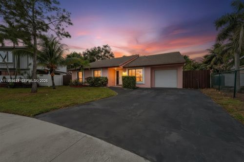 3930 Nw 79th Way, Hollywood, FL, 33024-8334 | Card Image
