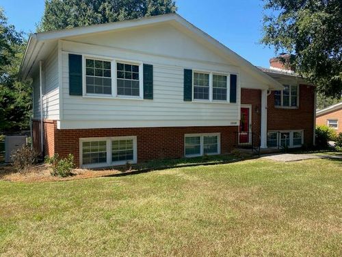 1203 Fifth Ave, Farmville, VA, 23901-2309 | Card Image