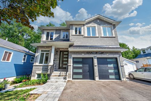 33 Maple St, Ajax, ON, L1S1V5 | Card Image