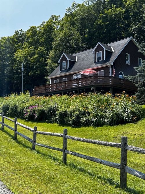 1465 W Echo Lake Rd, West Charleston, VT, 05872-4430 | Card Image