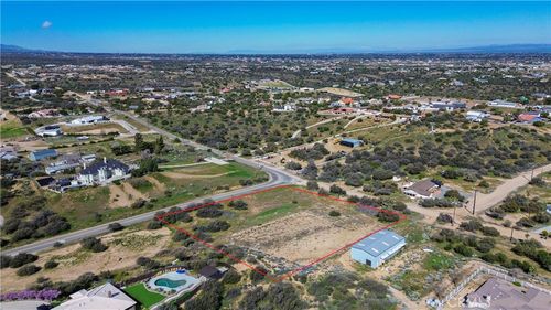 10735 Ranchero Rd, Oak Hills, CA, 92344-9417 | Card Image