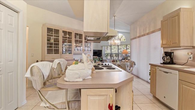 111 2 Nd St, House other with 3 bedrooms, 2 bathrooms and null parking in NOKOMIS FL | Image 14