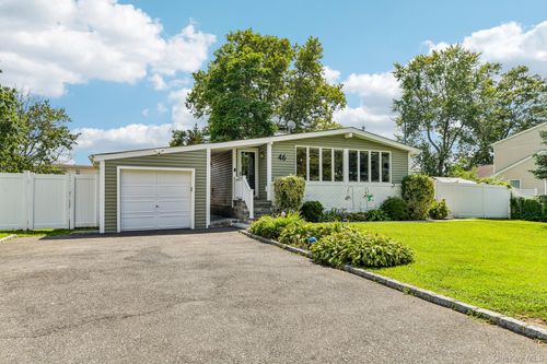 46 Beecher Ave, East Islip, NY, 11730-1204 | Card Image