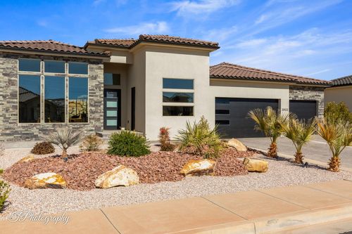 2822 W Tampico Dr, St George, UT, 84770-5570 | Card Image