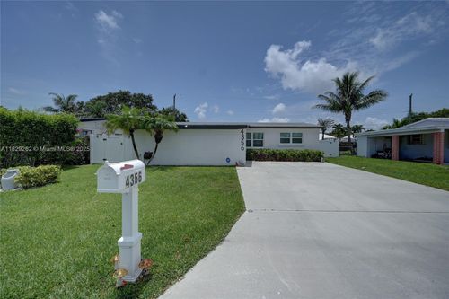 4356 S Mary Cir, Palm Beach Gardens, FL, 33410-6217 | Card Image