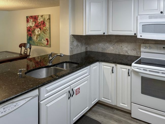 2112 - 2112 Beach Wood Rd, Condo with 2 bedrooms, 2 bathrooms and null parking in Amelia Island FL | Image 10