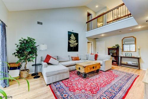 58 Pasture Ct, Ledgewood, NJ, 07852-2140 | Card Image