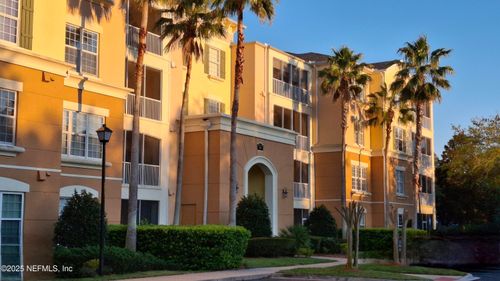 1302-9831 Del Webb Pkwy, Jacksonville, FL, 32256-5800 | Card Image