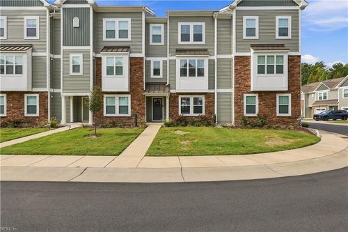101-2022 Laycock Ln, Suffolk, VA, 23435-4167 | Card Image