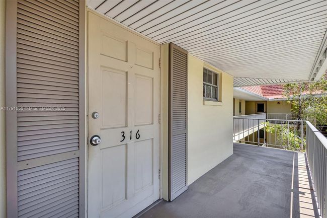 APT-316 - 5540 Tamberlane Cir, Condo with 2 bedrooms, 2 bathrooms and null parking in Palm Beach Gardens FL | Image 51