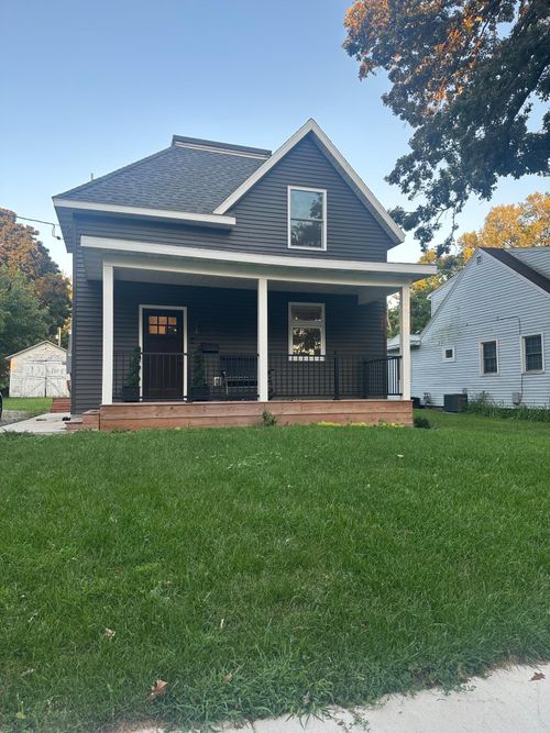 714 Pillsbury Ave, Albert Lea, MN, 56007-3665 | Card Image